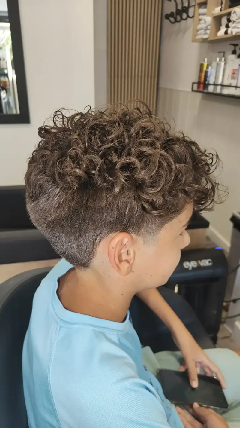Corte y estilo masculino, Sara Corona unisex