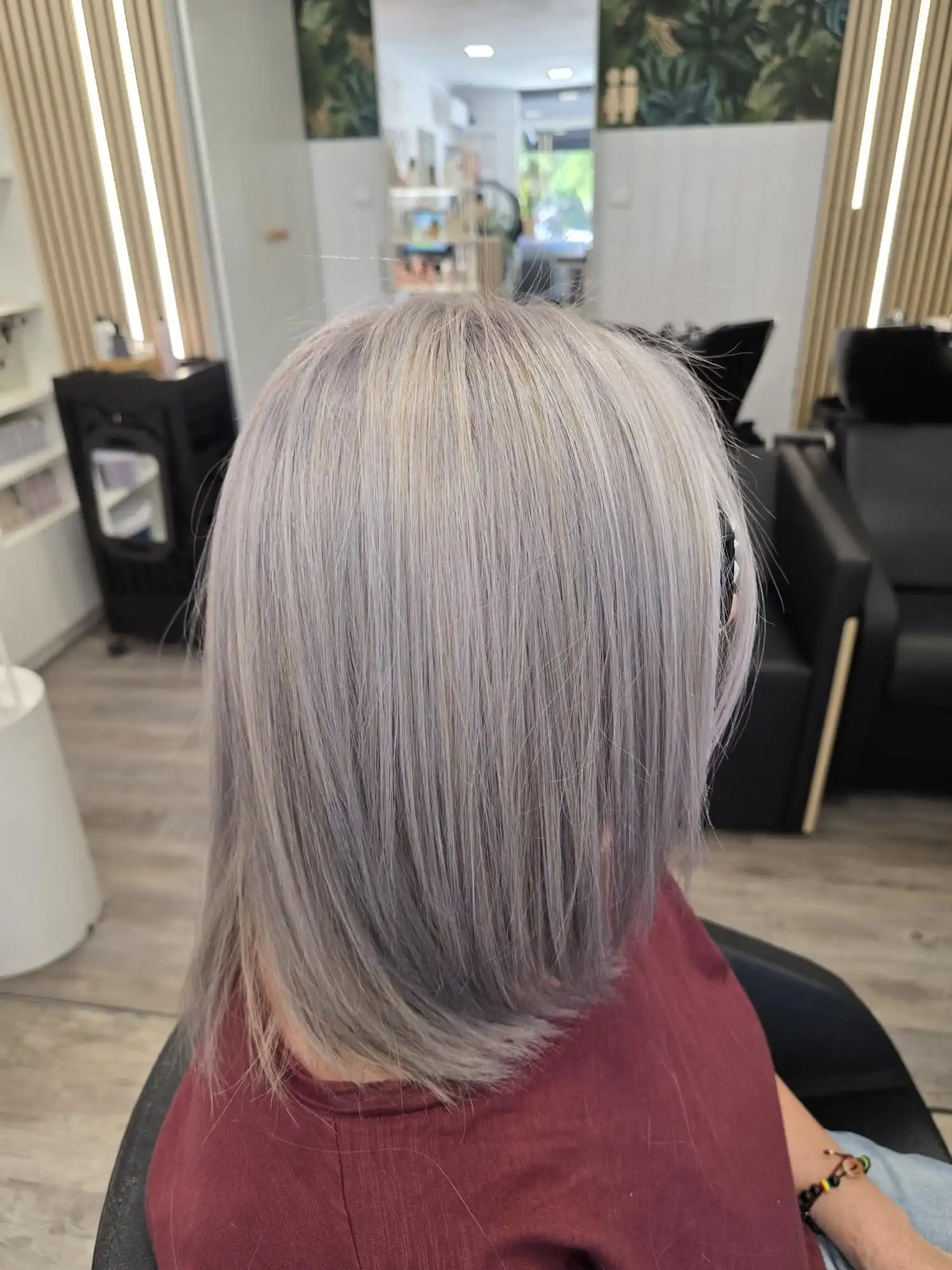 Balayage lavanda platino, Sara Corona