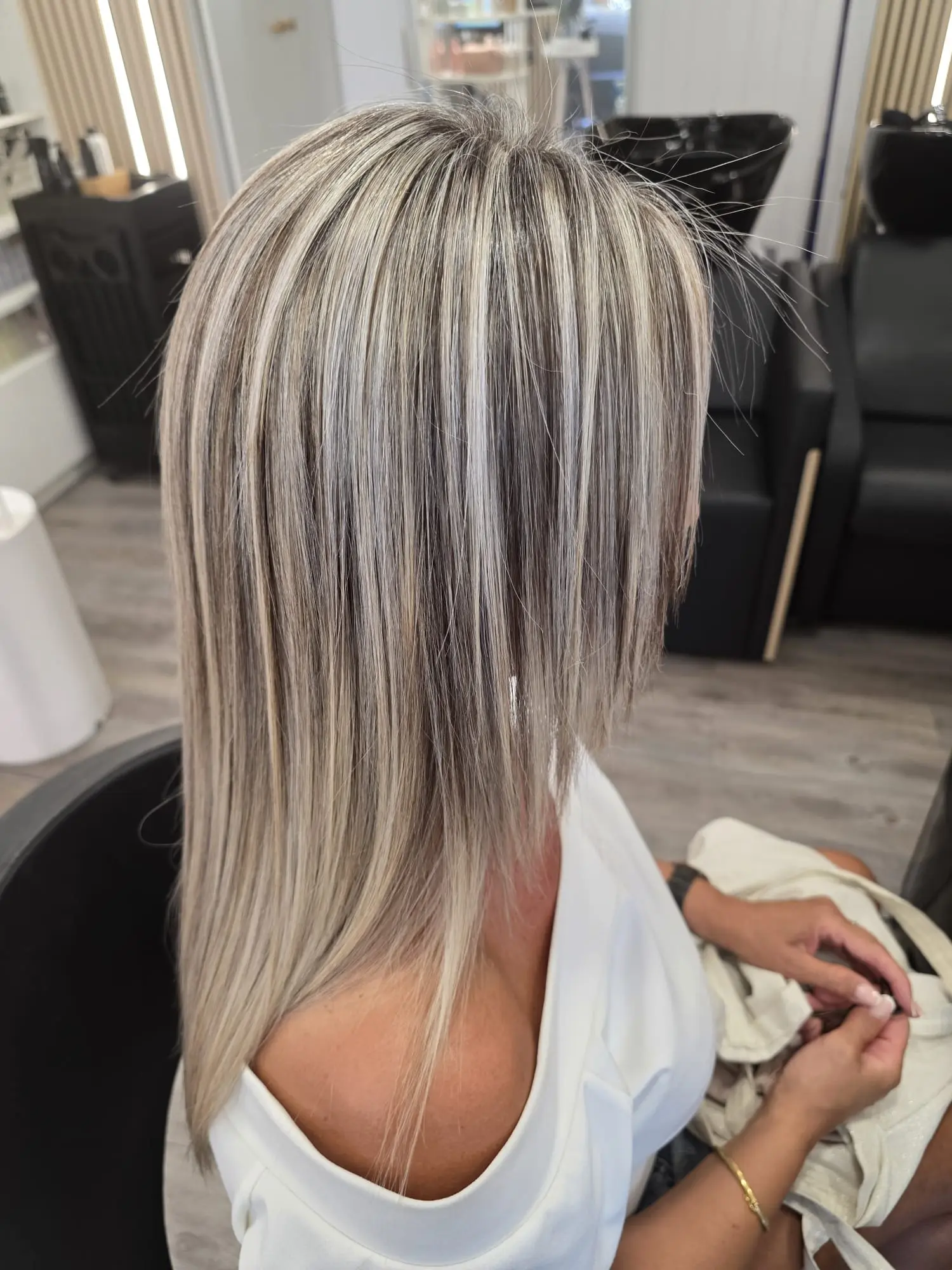 Resultado mechas, Sara Corona