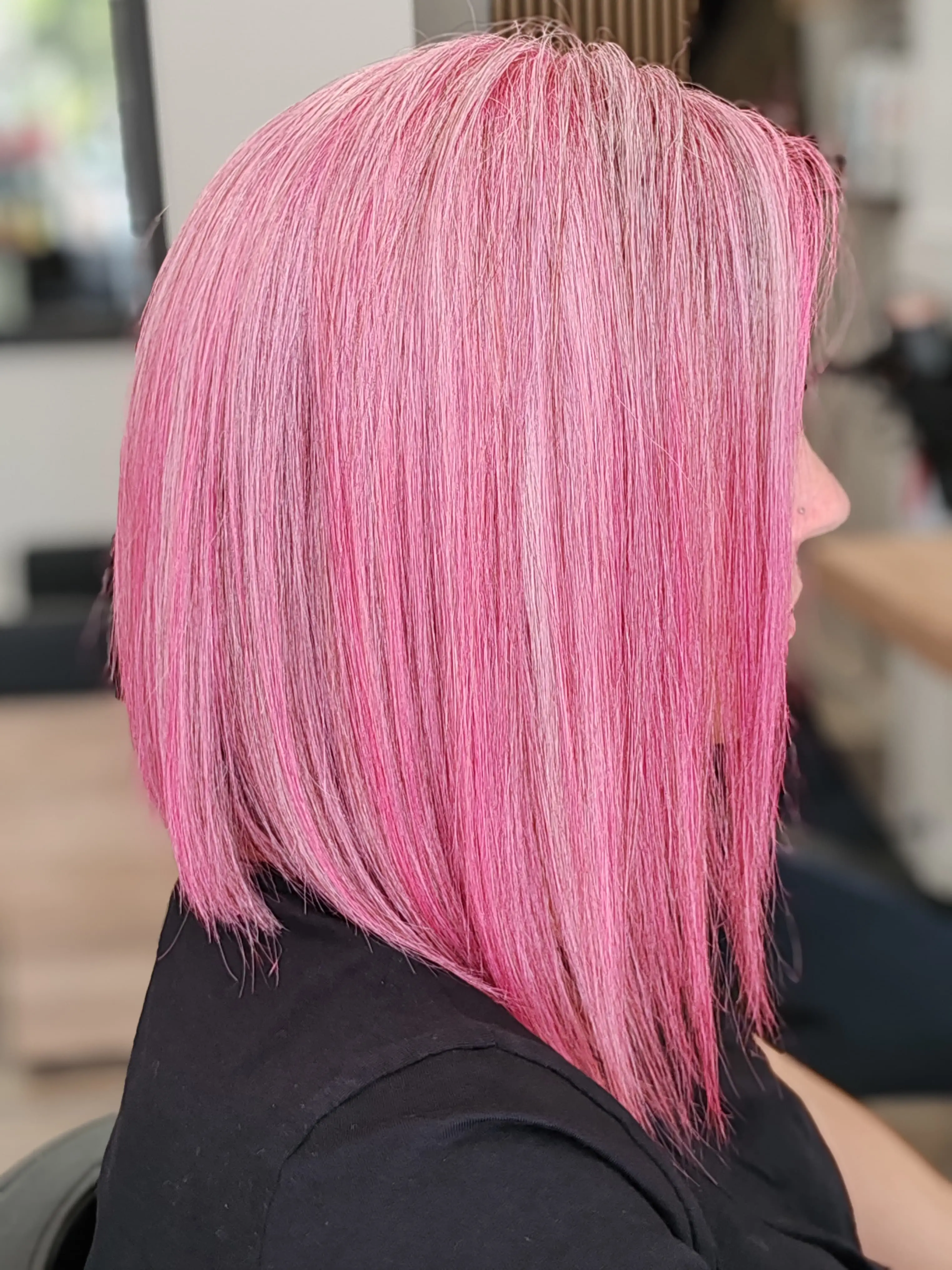 Color rosa fucsia, Sara Corona peluquería Castelldefels