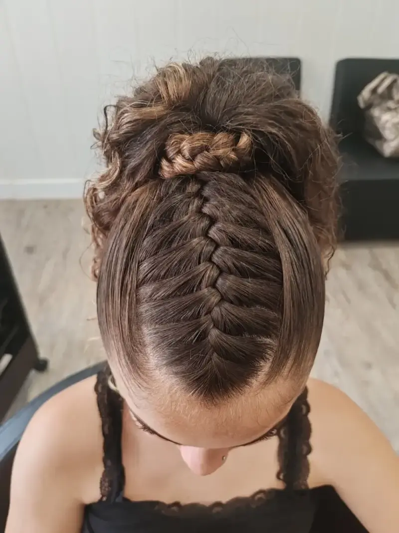 Trenzas elaboradas, Sara Corona